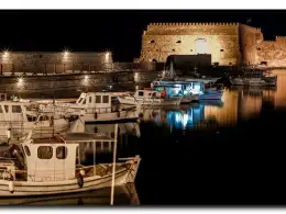 carrentalstop.gr Heraklion Port by night.jpg